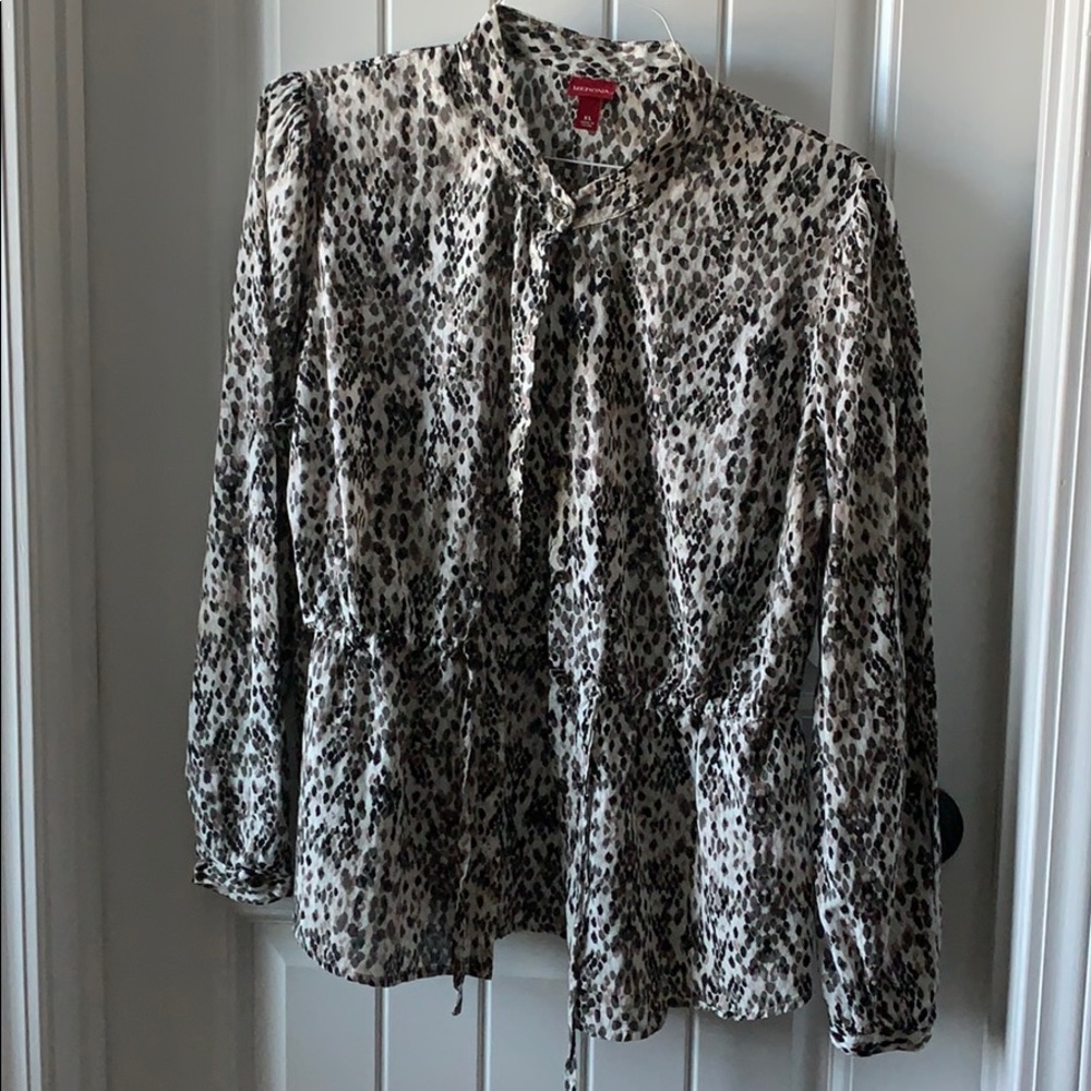 Grey n black snake print